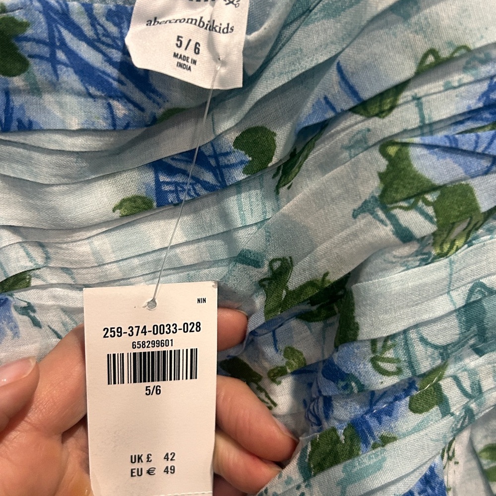 Abercrombie Kids - 5/6 Floral Dress NWT - Picture 2 of 5